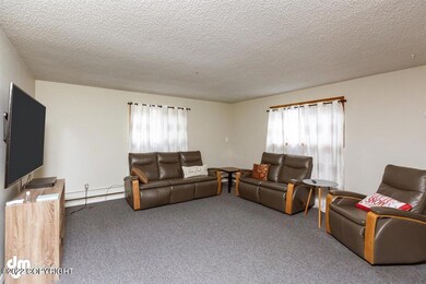 04-Living Room Unit A MS_5950