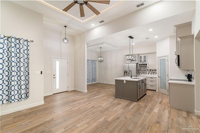 909 W Sycamore Ave, Alton, TX 78573 - photo 2