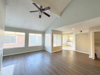 12200 Overbrook Ln unit 38D, Houston, TX 77077 - photo 4