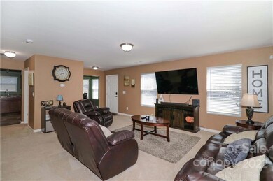 808 Ranchero St, Statesville, NC 28677 - photo 7