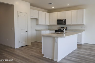 929 W Calle Alta Curva, Sahuarita, AZ 85629 - photo 2