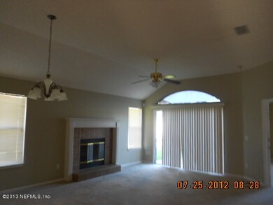 6090 Scenic Meadow Ln, Jacksonville, FL 32244 - photo 5