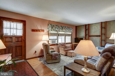 49 Cedar Ave, Brownstown, PA 17508 - photo 6