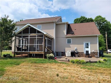 200 Jane Sowers Rd, Statesville, NC 28625 - photo 4