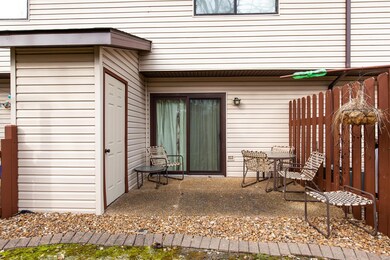 902 Westwood Dr, Maryville, IL 62062 - photo 4