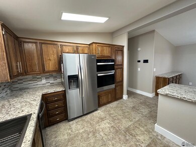 11204 E 35th Place, Yuma, AZ 85367 - photo 4