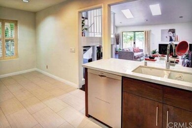 Spacious Breakfast Nook
