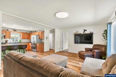 130 Gates Hill Rd, Gates, OR 97346 - photo 3