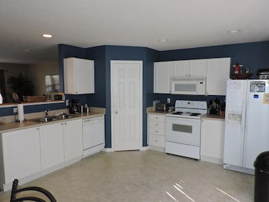 6527 Crab Apple Dr, Canal Winchester, OH 43110 - photo 4