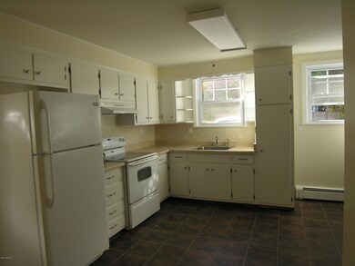 Kitchen 02