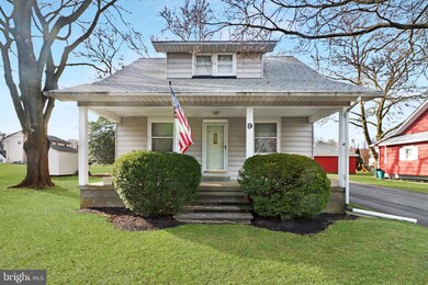 9 Hillside Ave, Hightstown, NJ 08520 - photo 2