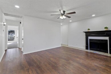 1205 Calico Ln unit 2212, Arlington, TX 76011 - photo 4