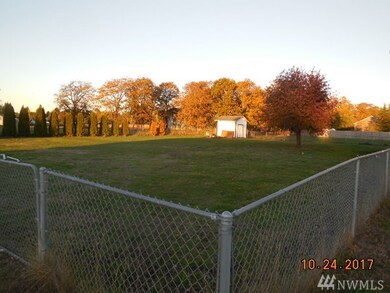 9233 Applegate Loop SW, Rochester, WA 98579 - photo 3