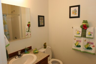 Photo Similar - Hall Bathroom