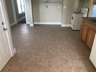 17 Eldridge St unit 3, Springfield, MA 01108 - photo 4