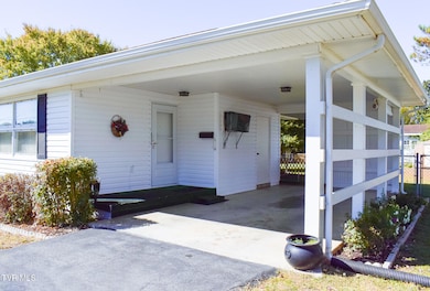 212 Hemlock Rd, Bristol, TN 37620 - photo 3