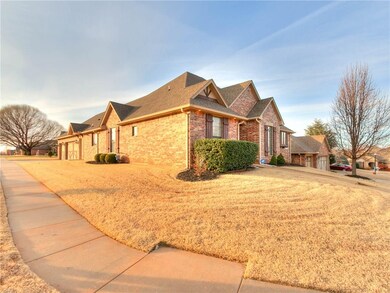 19401 Stone Cress Ct, Edmond, OK 73012 - photo 3