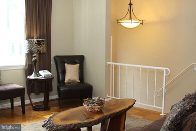 910 Circle Dr, Halethorpe, MD 21227 - photo 4