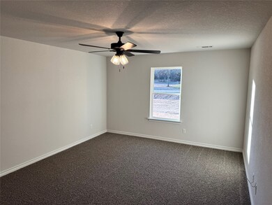 1016 Hereford Dr, Springtown, TX 76082 - photo 7