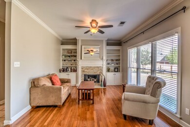 Enjoy comfortable everyday living in the hearth ro