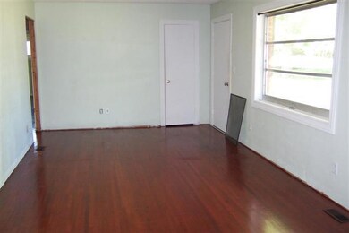 111 Sycamore Dr, Shelbyville, TN 37160 - photo 7