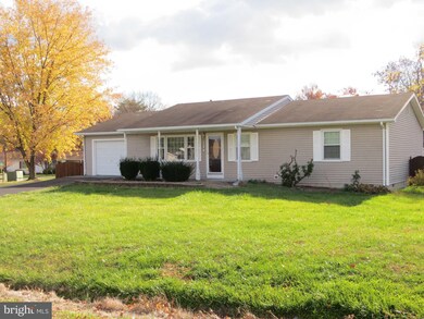 124 Aspen Dr, Stephens City, VA 22655 - photo 2