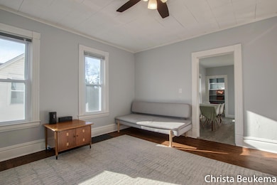 Upper Unit Front House