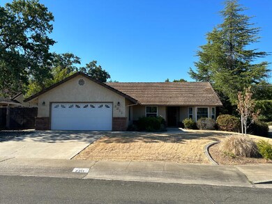 2211 Sageway Dr, Redding, CA 96003 - photo 3