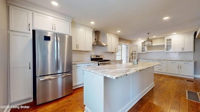 4502 Blenheim Rd, Louisville, KY 40207 - photo 4