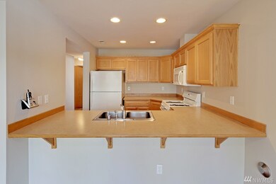 11622 Admiralty Way unit A, Everett, WA 98204 - photo 4
