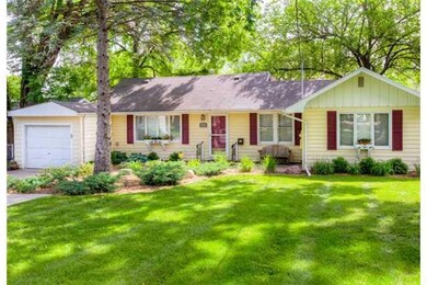 1731 47th St, Des Moines, IA 50310 - photo 2