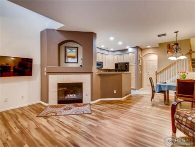 Gas fireplace