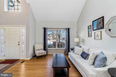 6677 Dasher Ct, Columbia, MD 21045 - photo 7