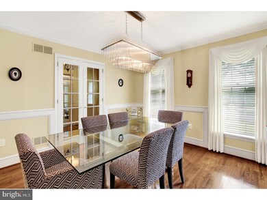 310 Lynne Ave, Reading, PA 19610 - photo 4