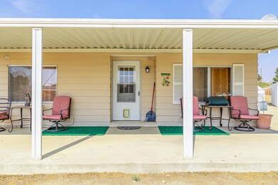 5537 Leona Ln, Rosamond, CA 93560 - photo 3