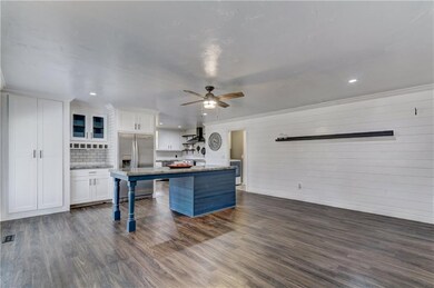 5512 NW 67th St, Warr Acres, OK 73132 - photo 7