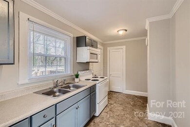 927 E Front St, Statesville, NC 28677 - photo 5