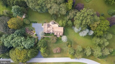 905 Mitchell Farm Ln, Kennett Square, PA 19348 - photo 2