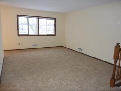 10437 Valley Forge Ln N, Maple Grove, MN 55369 - photo 6