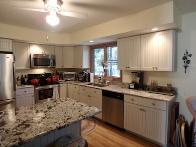 3 N Meadow Ln, Vineyard Haven, MA 02568 - photo 4