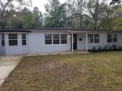 8848 Atter Ln, Jacksonville, FL 32216 - photo 7