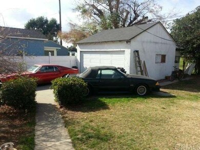 2 car detached garage