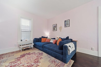 810-N-Walnut-St-Lansing-MI-48906 8