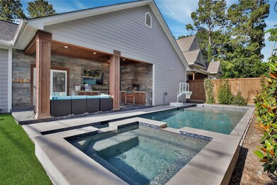 1733 Saxon Dr, Houston, TX 77018 - photo 3