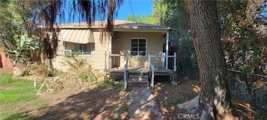 17917 Burbank Blvd, Encino, CA 91316 - photo 2
