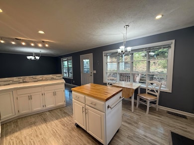 Kitchen (2)