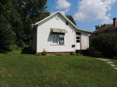 426 N Orchard St, Logan, OH 43138 - photo 2