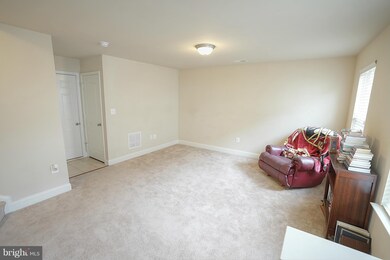 4402 Potomac Highlands Cir unit 63, Triangle, VA 22172 - photo 3