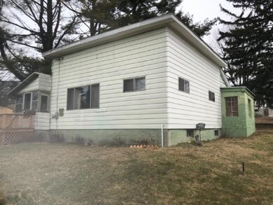 626 Bagley St, Ionia, MI 48846 - photo 5