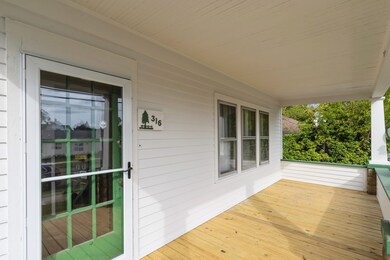 316 N Butrick St, Waukegan, IL 60085 - photo 5